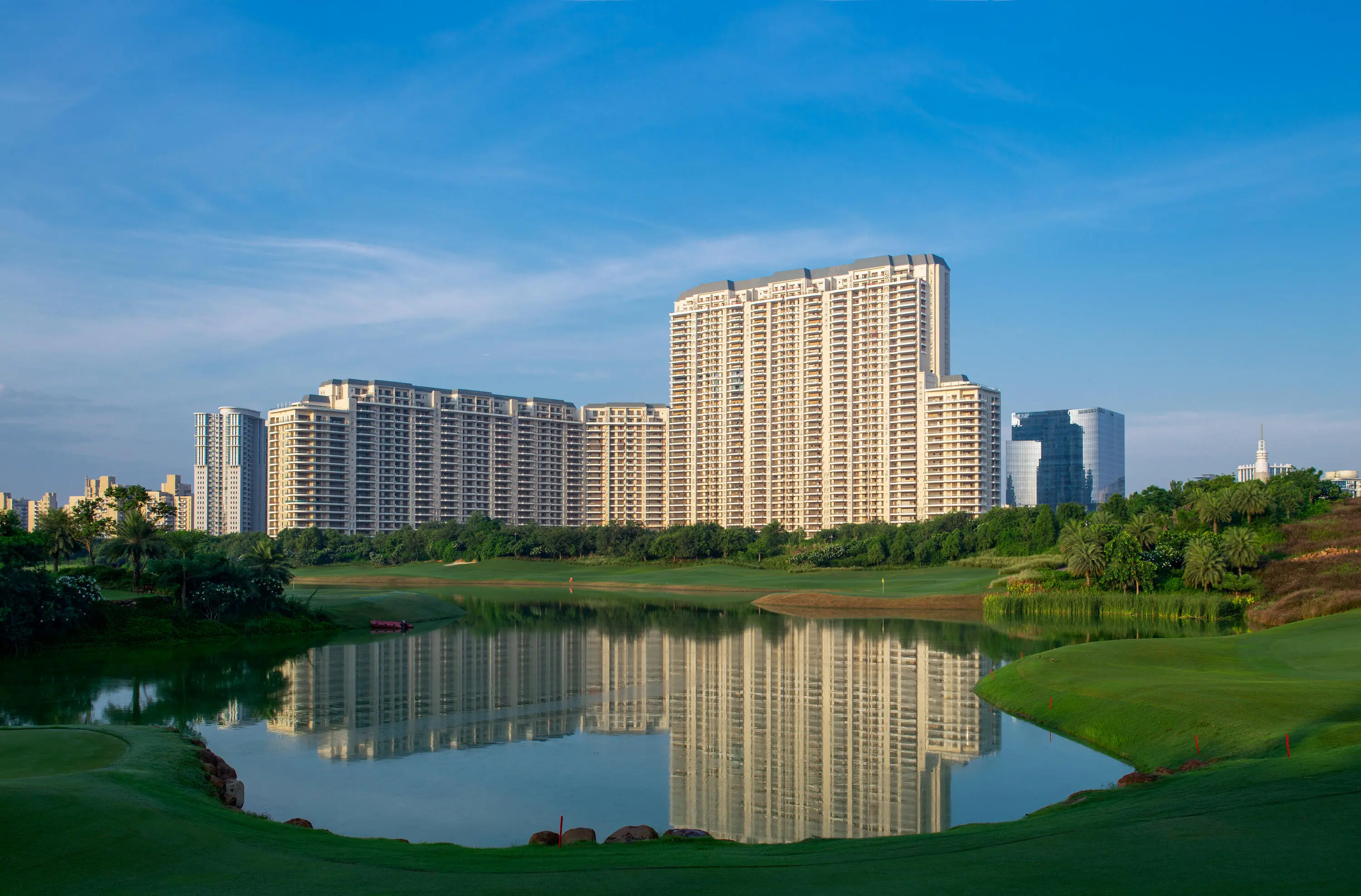 DLF The Camellias Sector 42 Gurugram | Ultra Luxury 4, 5, 6 BHK Apartments & Penthouses